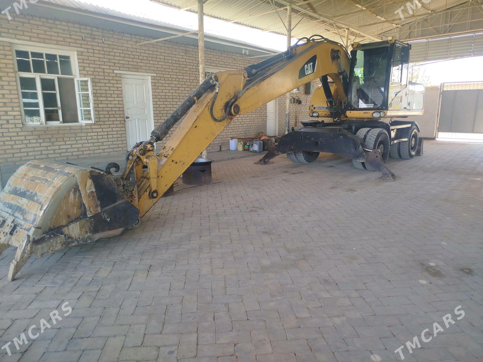 Caterpillar Excavator 2008 - 1 050 000 TMT - Baýramaly - img 1