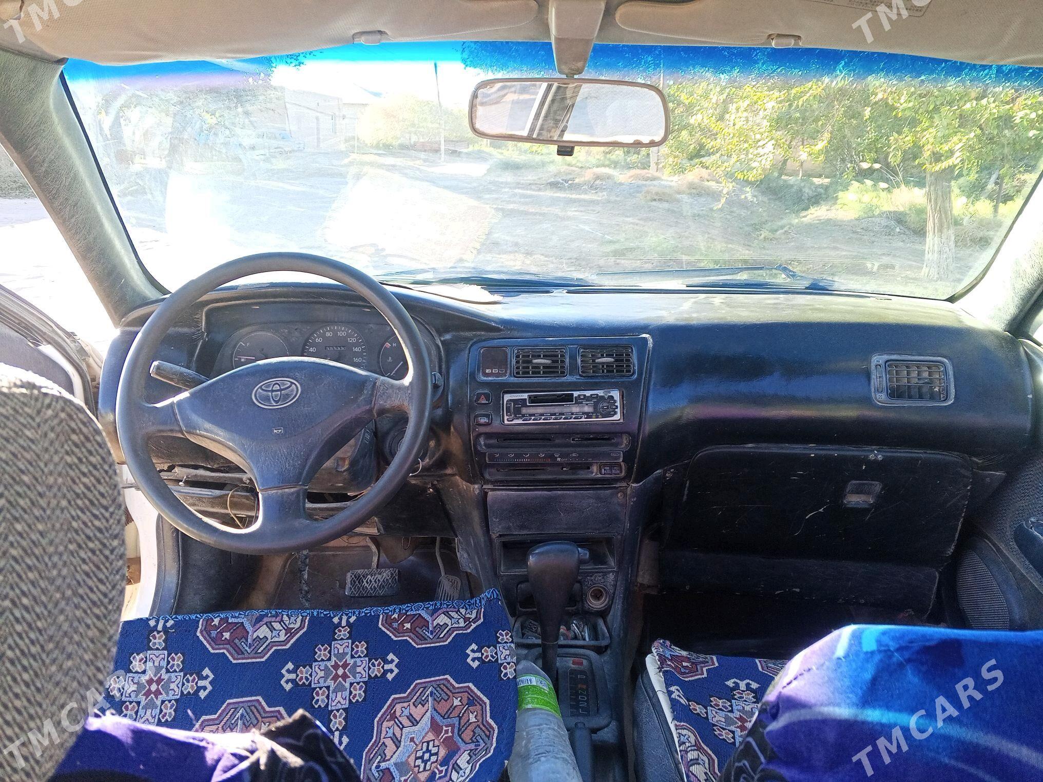 Toyota Corolla 1994 - 45 000 TMT - Акдепе - img 2