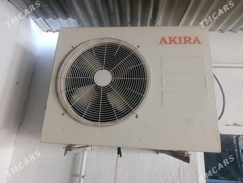 AKIRA KANSINER 60 - Garadamak - img 1