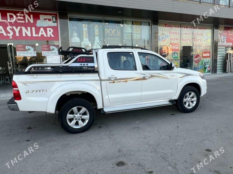 Toyota Hilux 2014 - 370 000 TMT - Мары - img 2