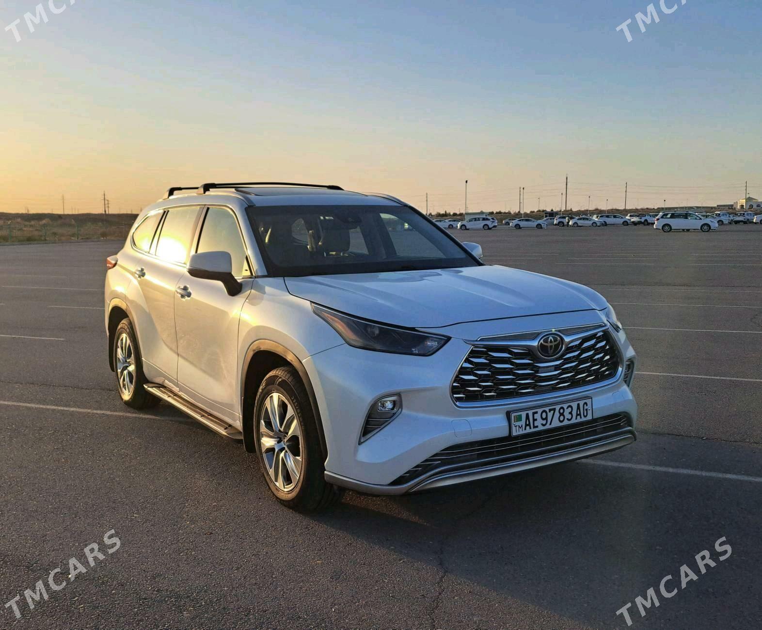 Toyota Highlander 2022 - 597 000 TMT - Aşgabat - img 10