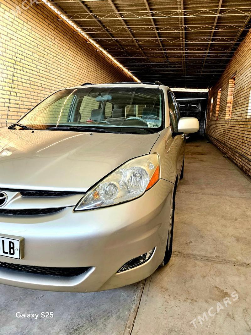 Toyota Sienna 2006 - 265 000 TMT - Ходжамбаз - img 2