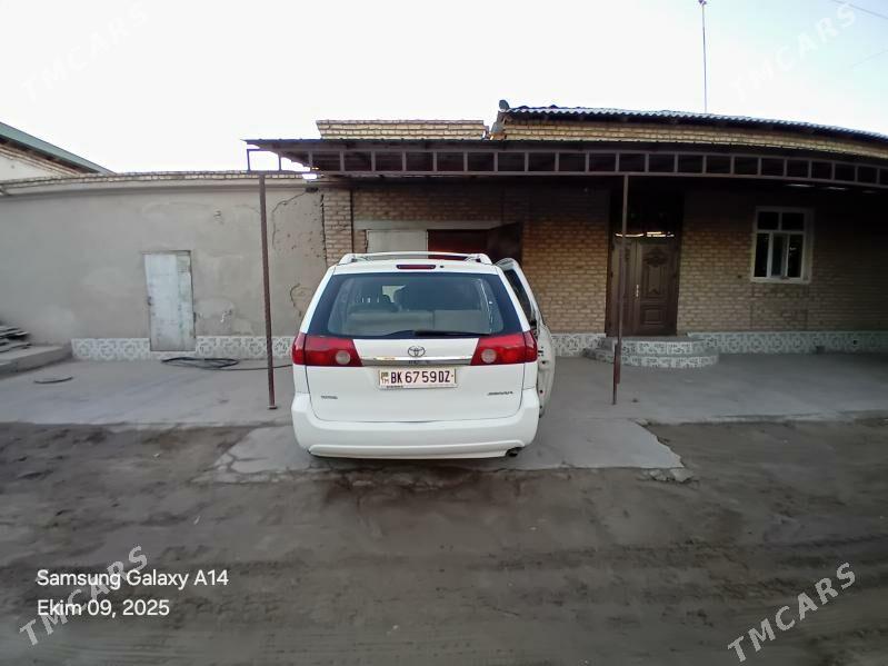 Toyota Sienna 2007 - 270 000 TMT - Шабатский этрап - img 3