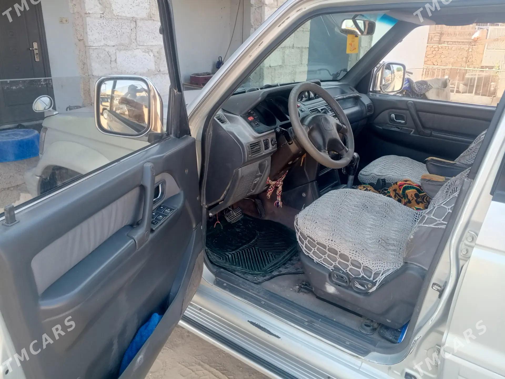 Mitsubishi Pajero 1994 - 80 000 TMT - Балканабат - img 2