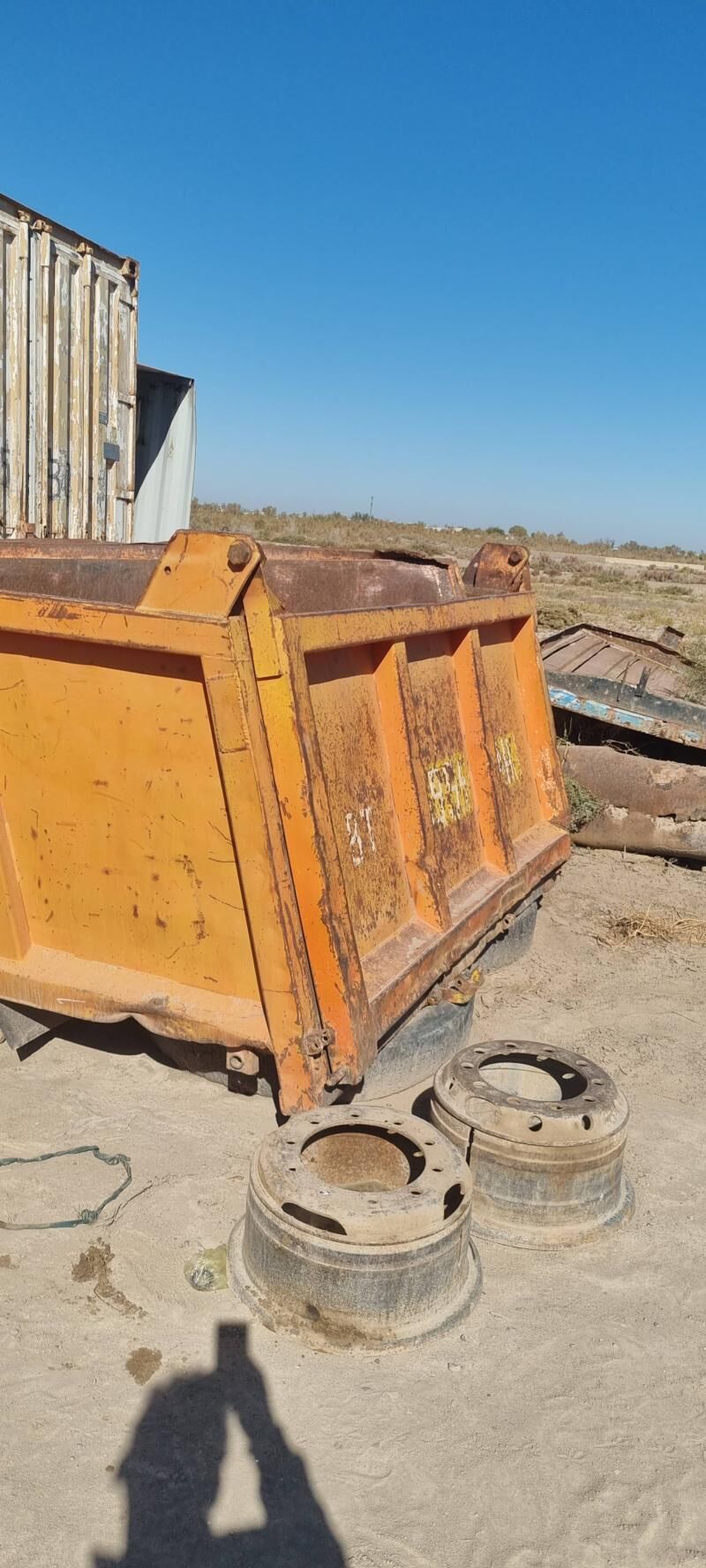 Mazyn kuzuwasy 12 000 TMT - Кёнеургенч - img 1