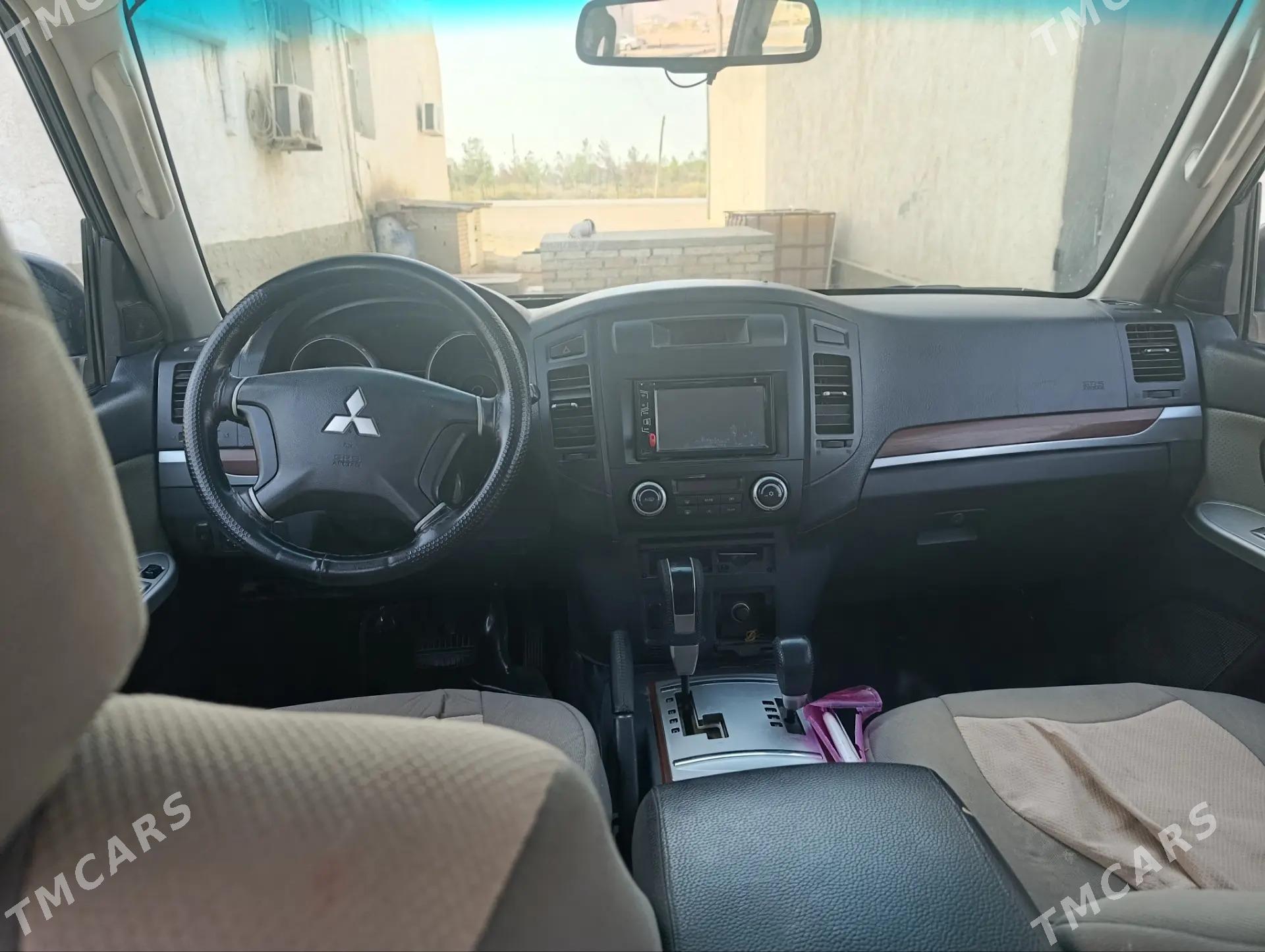 Mitsubishi Pajero 2008 - 220 000 TMT - Hazar - img 3