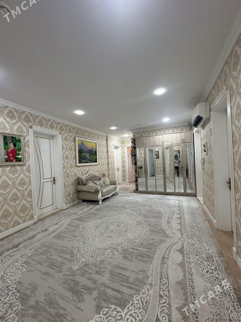 Moskowskaýa 4 komat ewro - Moskowskiý köç. (10 ýyl abadançylyk şaýoly) - img 1