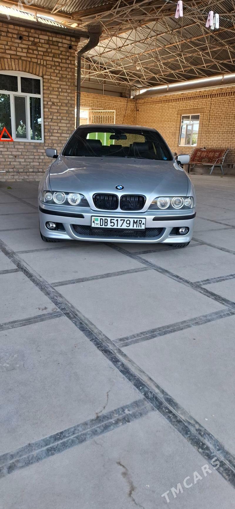 BMW E39 2000 - 125 000 TMT - Векильбазар - img 1