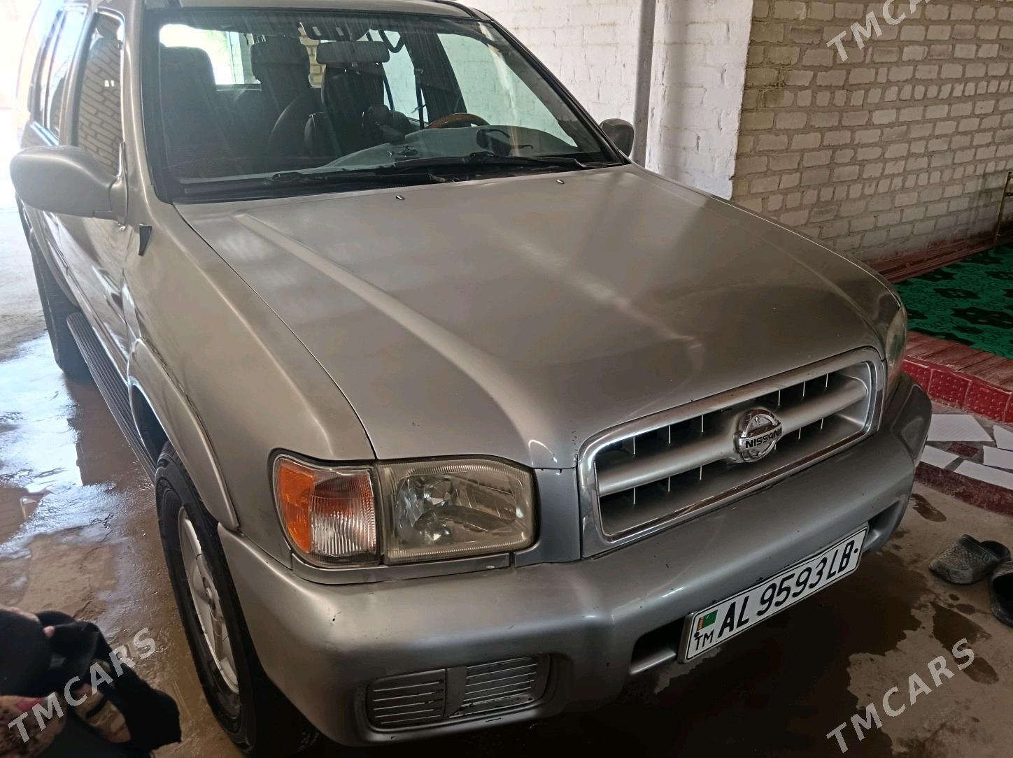 Nissan Pathfinder 2000 - 135 000 TMT - Darganata - img 6