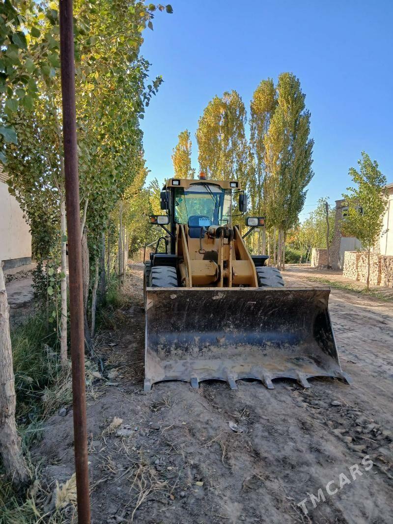XCMG LW300F 2013 - 450 000 TMT - Кёнеургенч - img 1