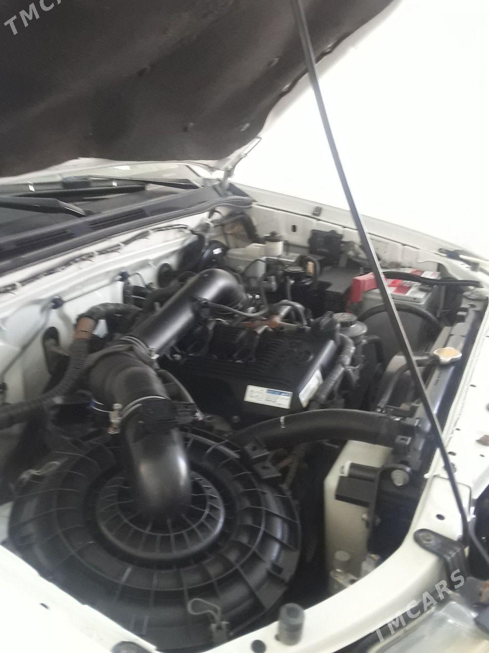 Toyota Hilux 2013 - 360 000 TMT - Türkmenbaşy - img 6