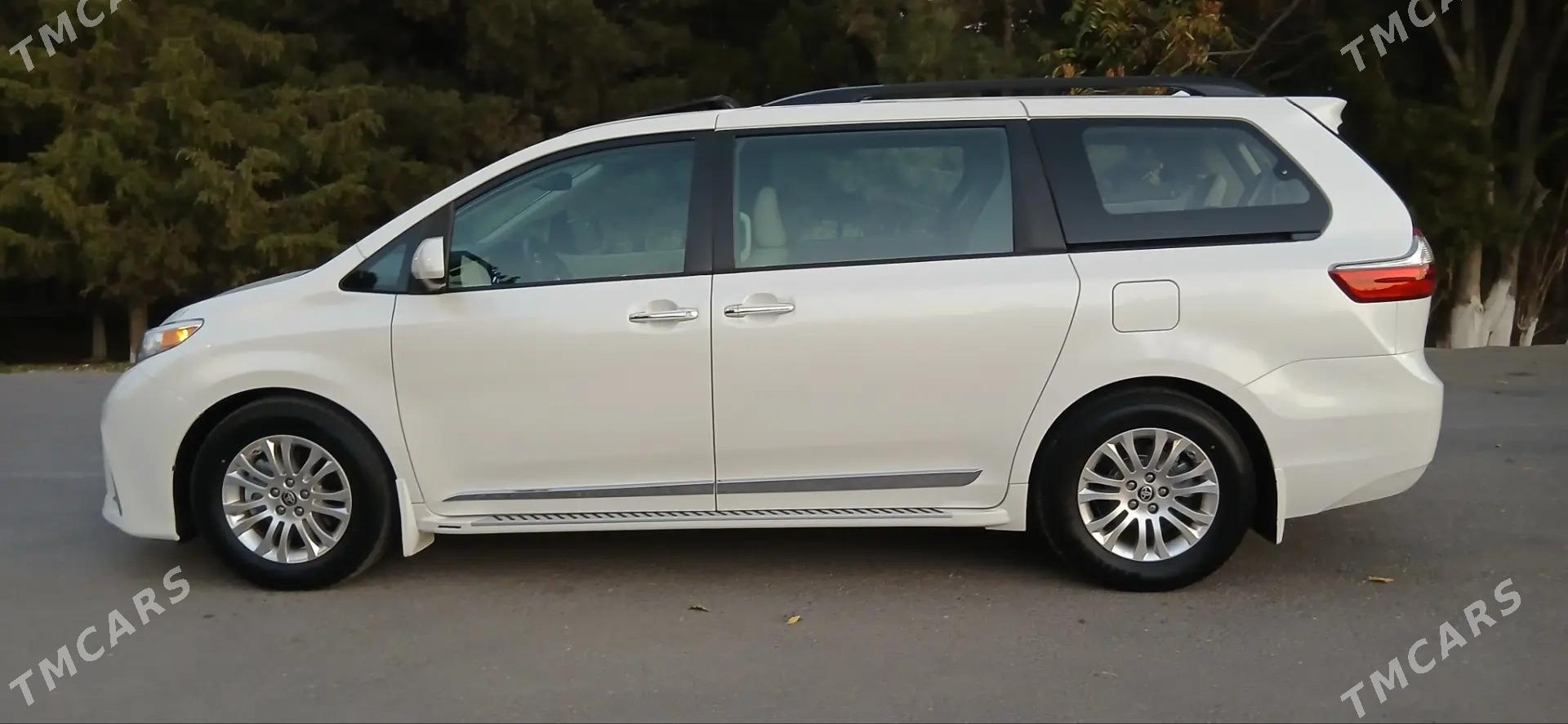 Toyota Sienna 2020 - 570 000 TMT - Гёкдже - img 2
