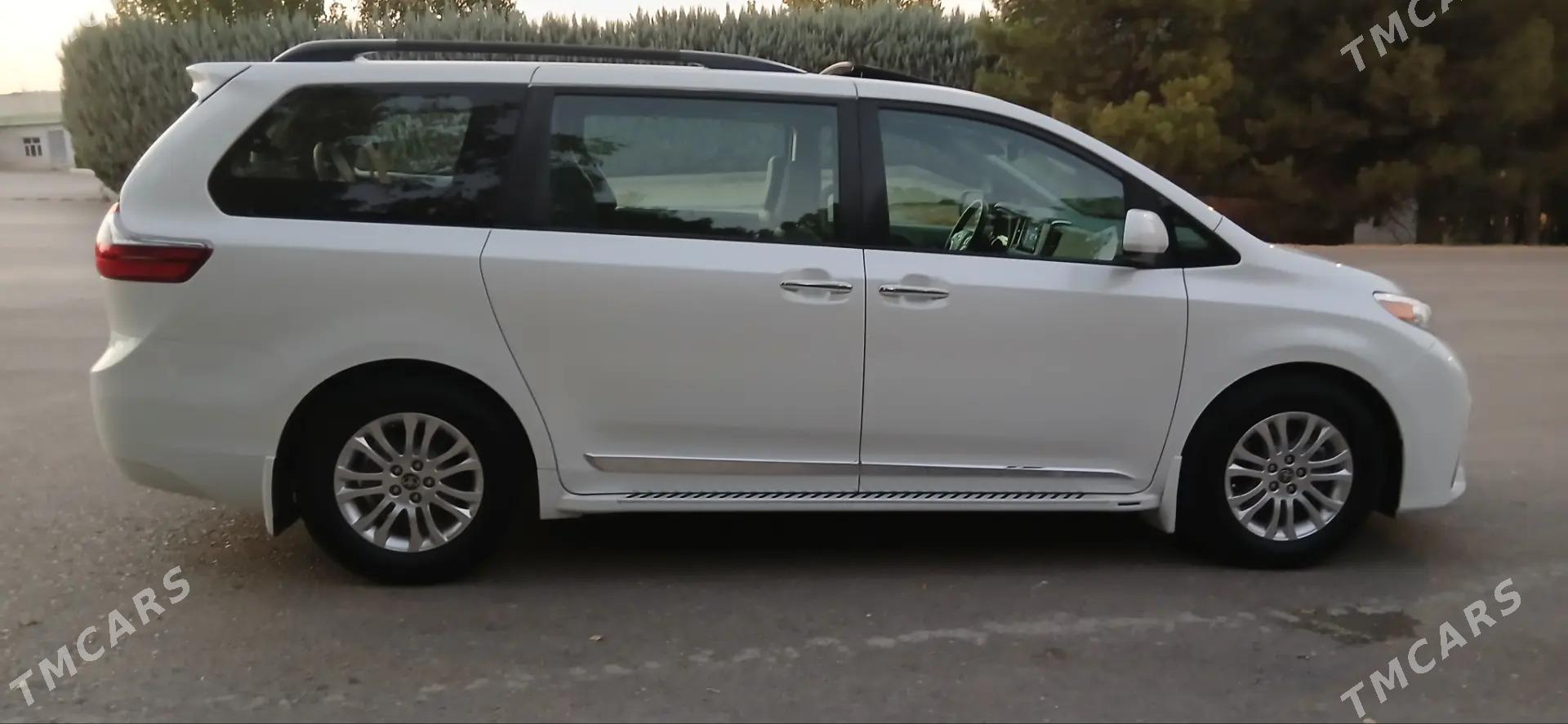 Toyota Sienna 2020 - 570 000 TMT - Гёкдже - img 5