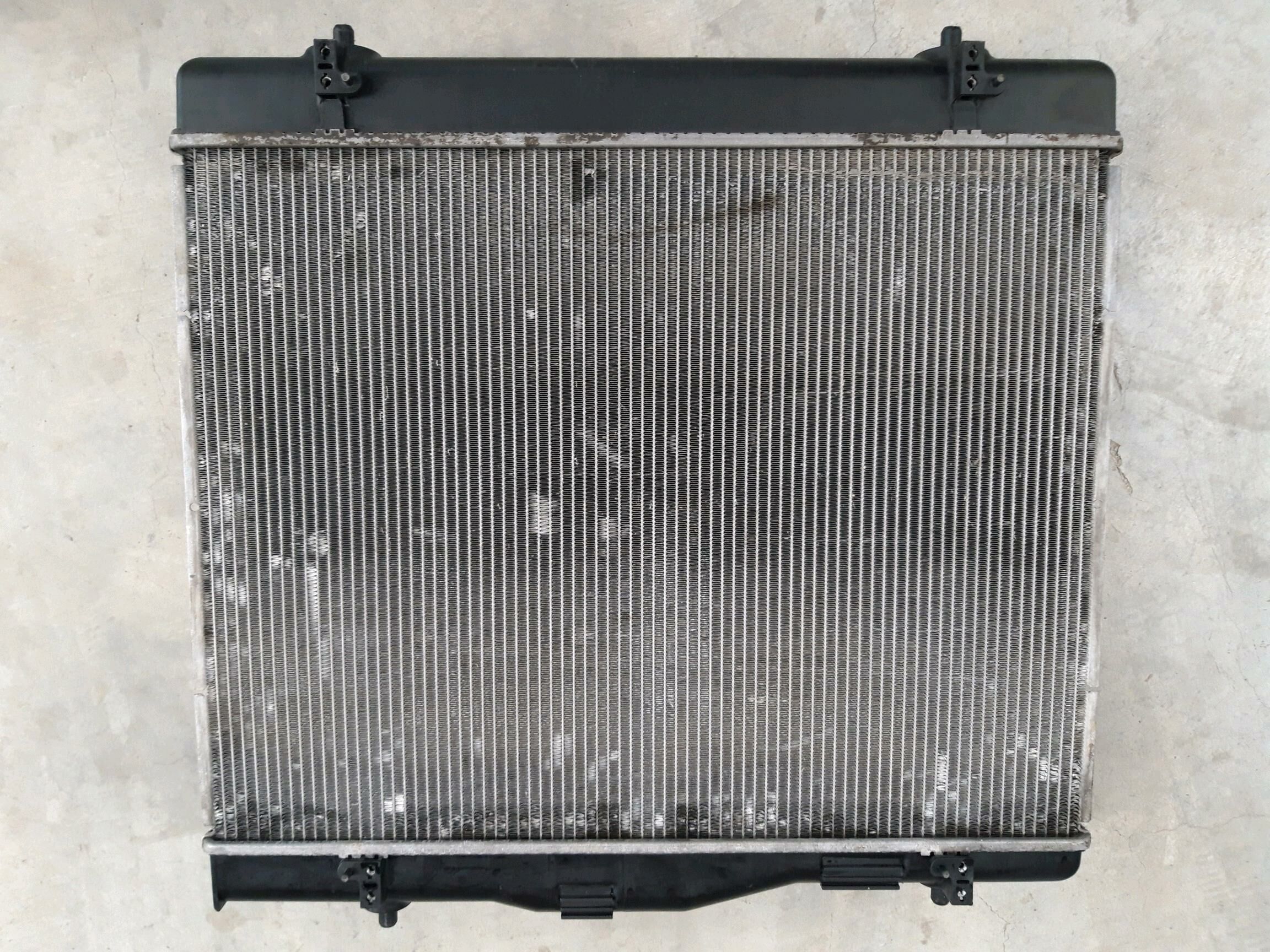 hiace radiator 900 TMT - Bäherden - img 1
