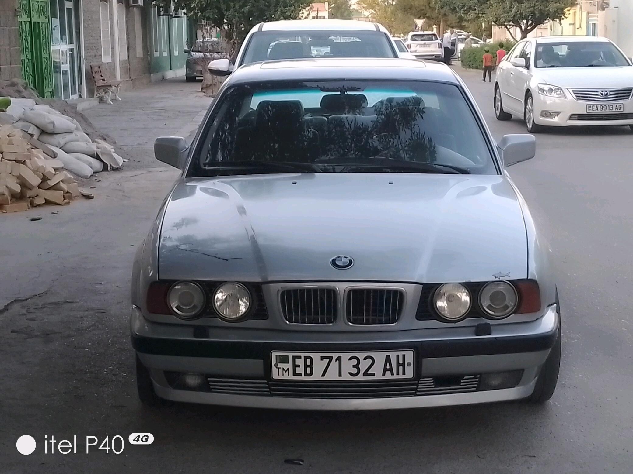 BMW 525 1990 - 75 000 TMT - Hitrowka - img 6