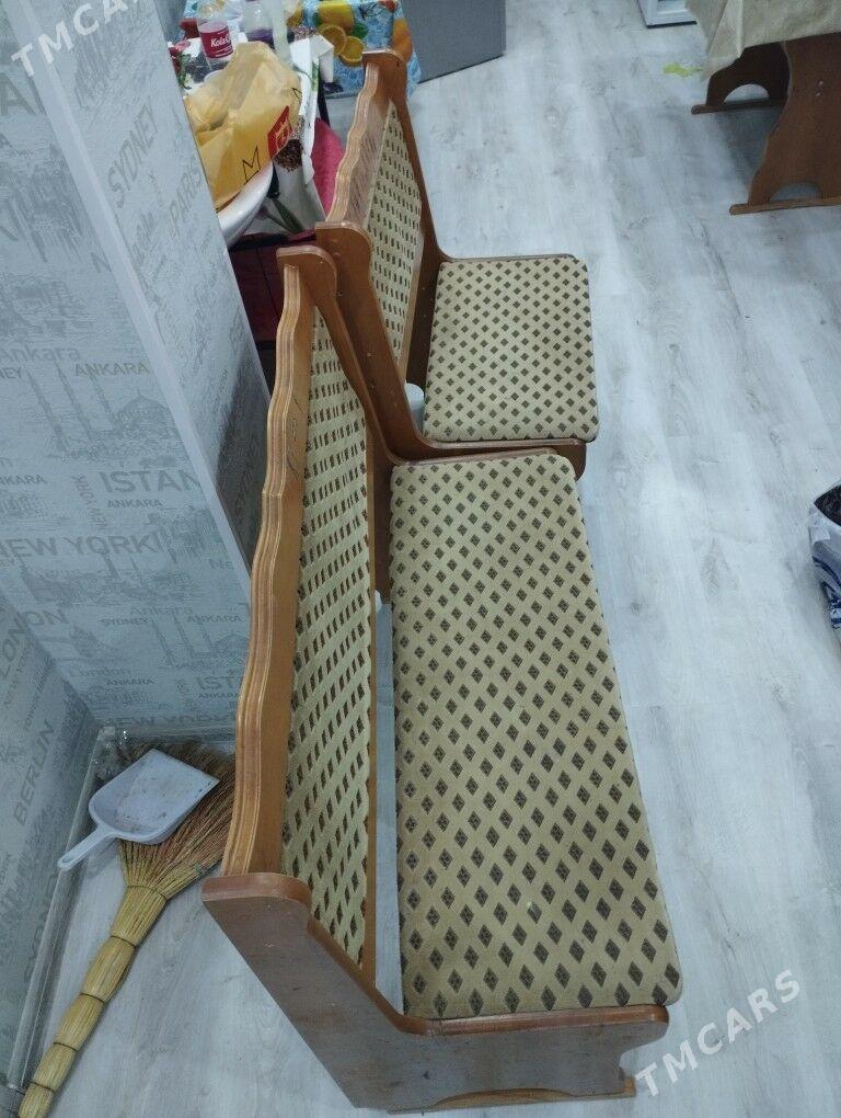 скамейки и стол - Türkmenbaşy - img 2