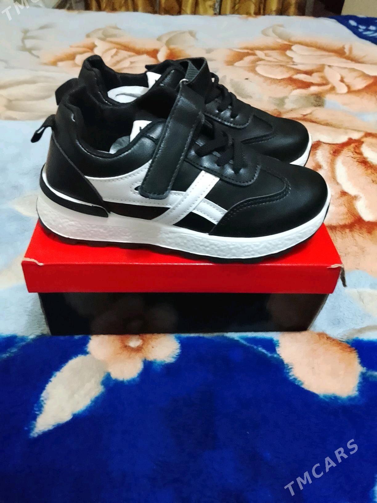 туфли кросовки - Мары - img 1