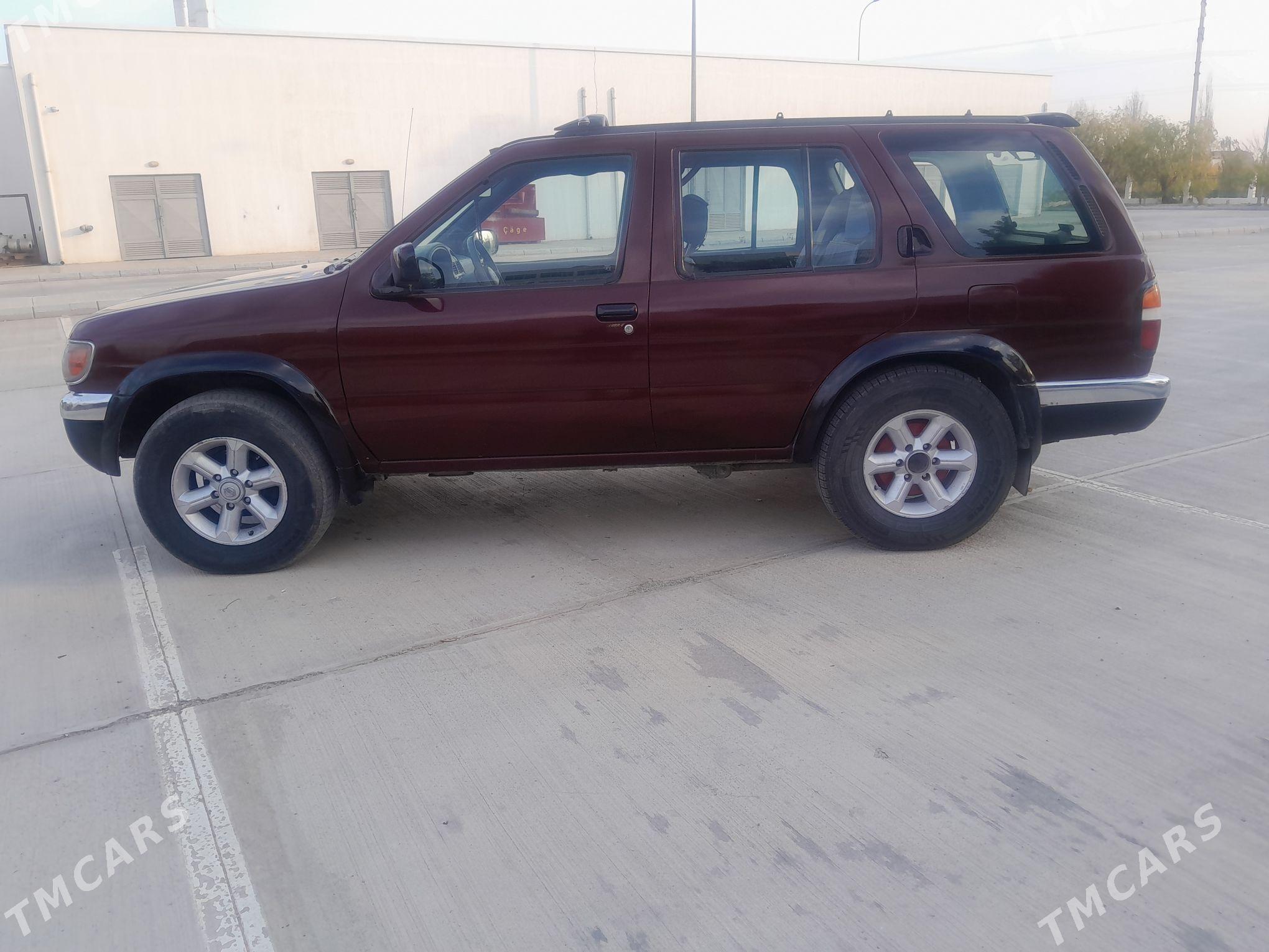 Nissan Pathfinder 1998 - 85 000 TMT - Дашогуз - img 6