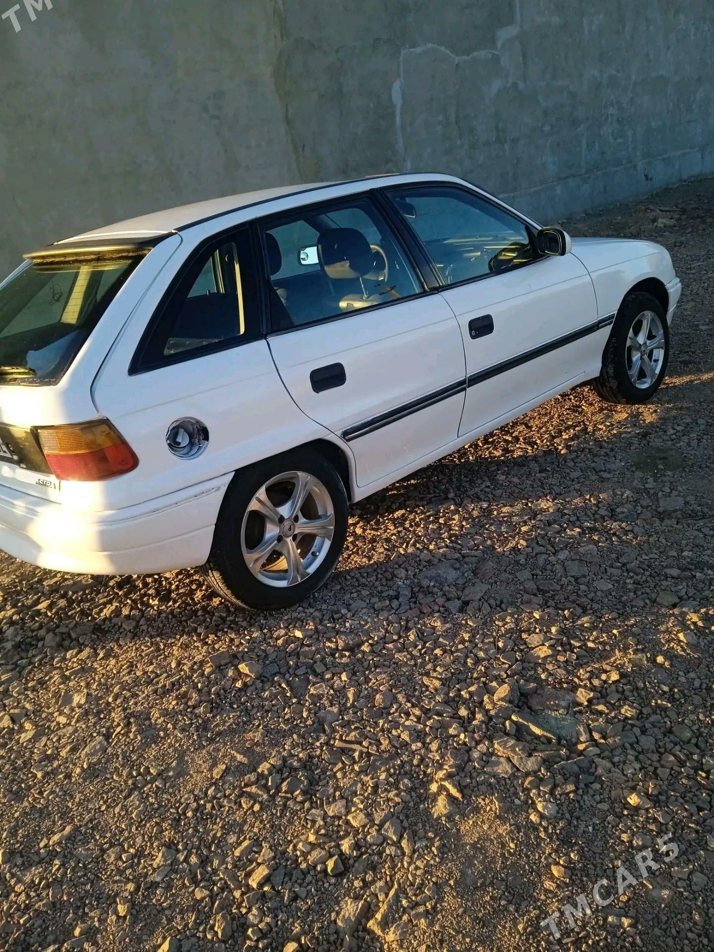 Opel Astra 1994 - 35 000 TMT - Gubadag - img 7
