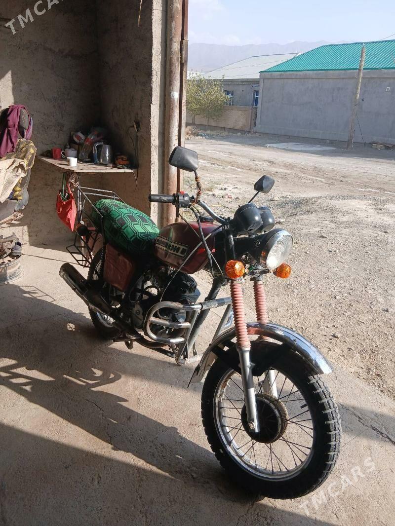 Iž Planeta 5 1996 - 8 000 TMT - Бахарден - img 1