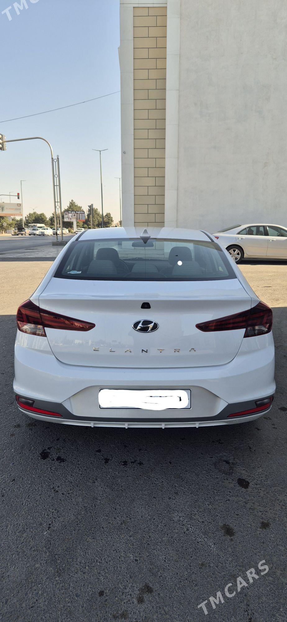 Hyundai Elantra 2020 - 250 000 TMT - Мары - img 1