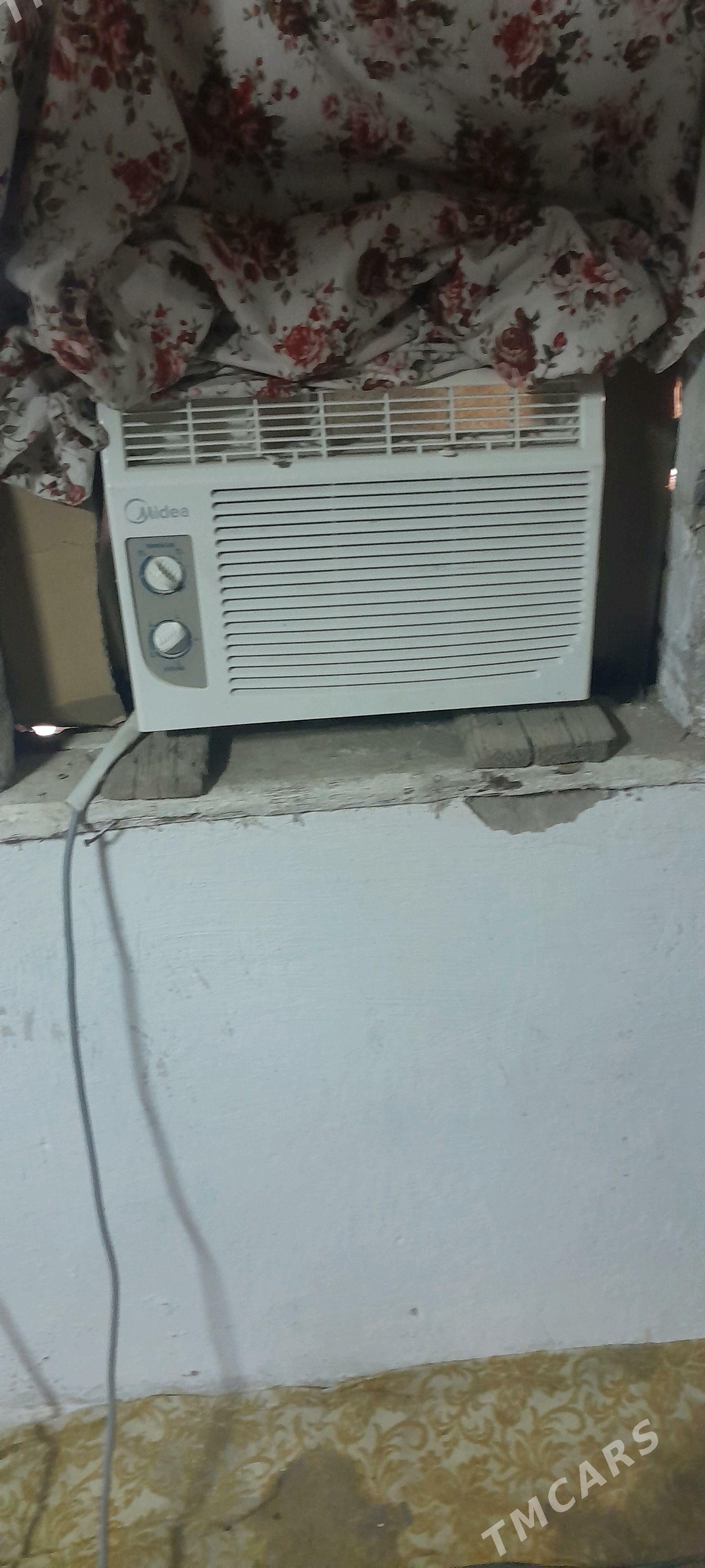 kandisaner media - Mary - img 3