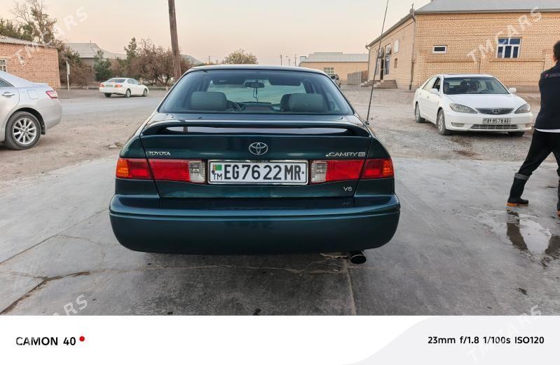 Toyota Camry 1998 - 140 000 TMT - Мургап - img 5