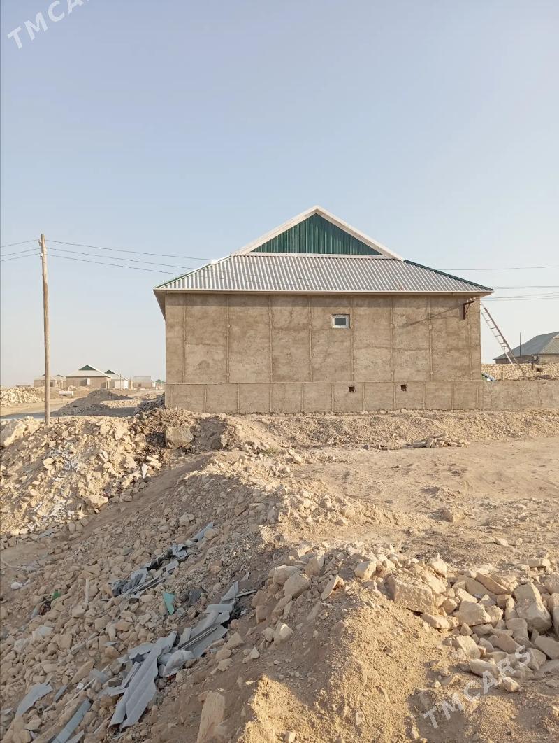 Satlyl jaý - Туркменбаши - img 2