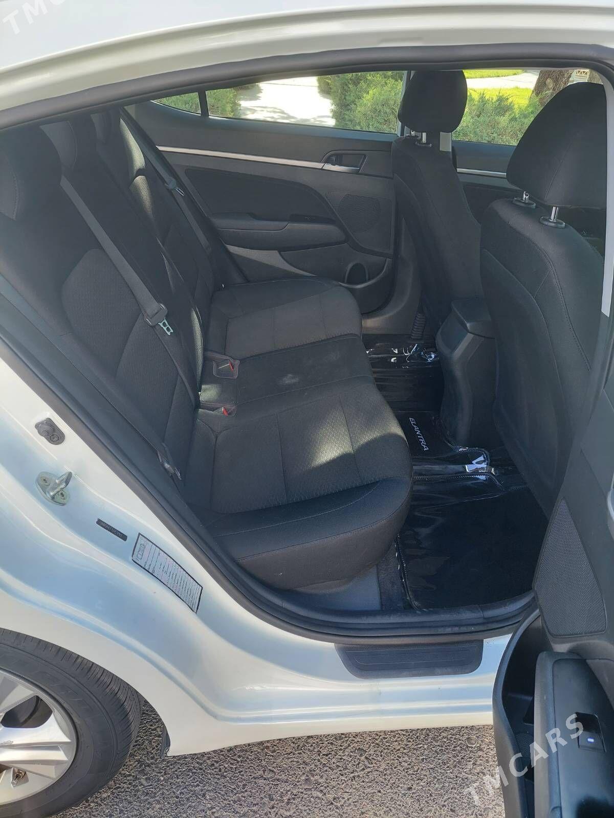 Hyundai Elantra 2020 - 220 000 TMT - Aşgabat - img 6