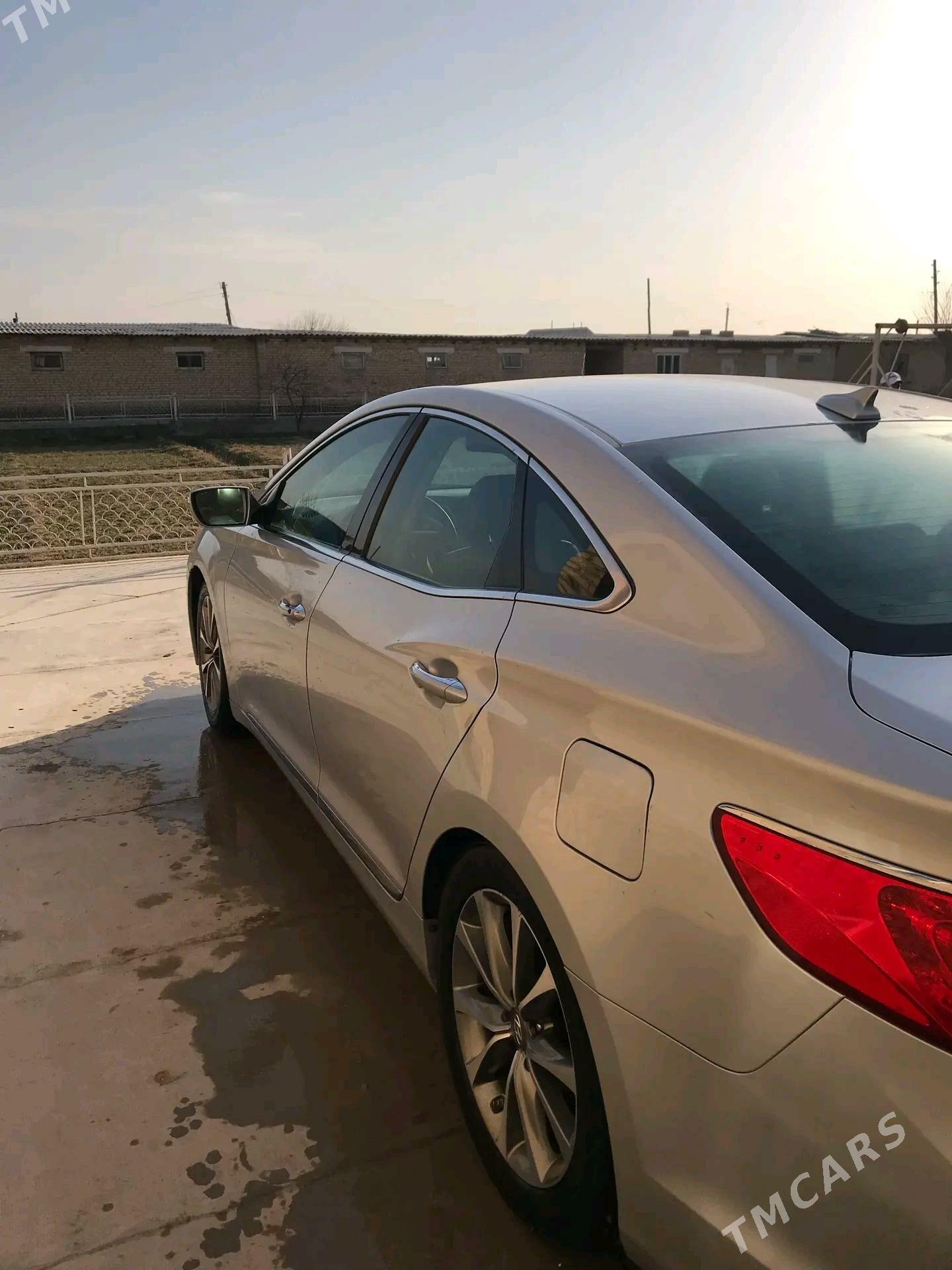 Hyundai Azera 2016 - 200 000 TMT - Байрамали - img 7
