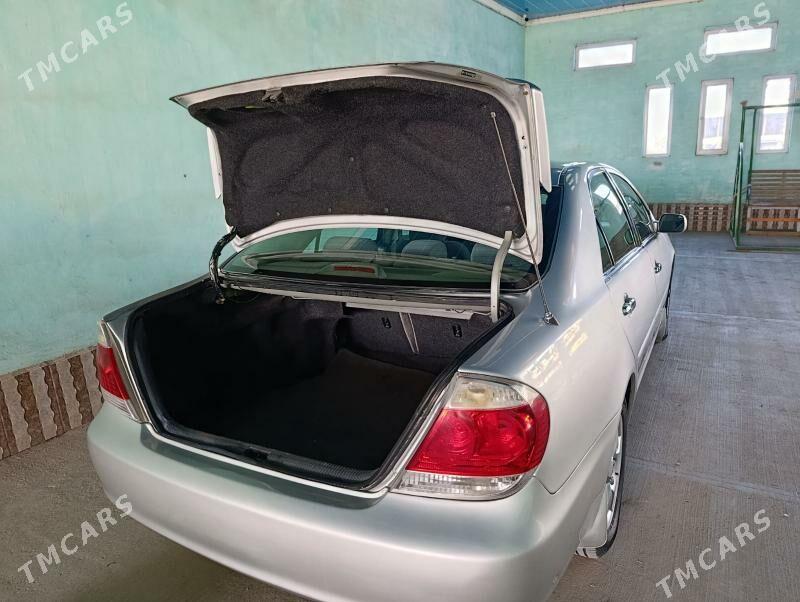 Toyota Camry 2005 - 170 000 TMT - Halaç - img 6