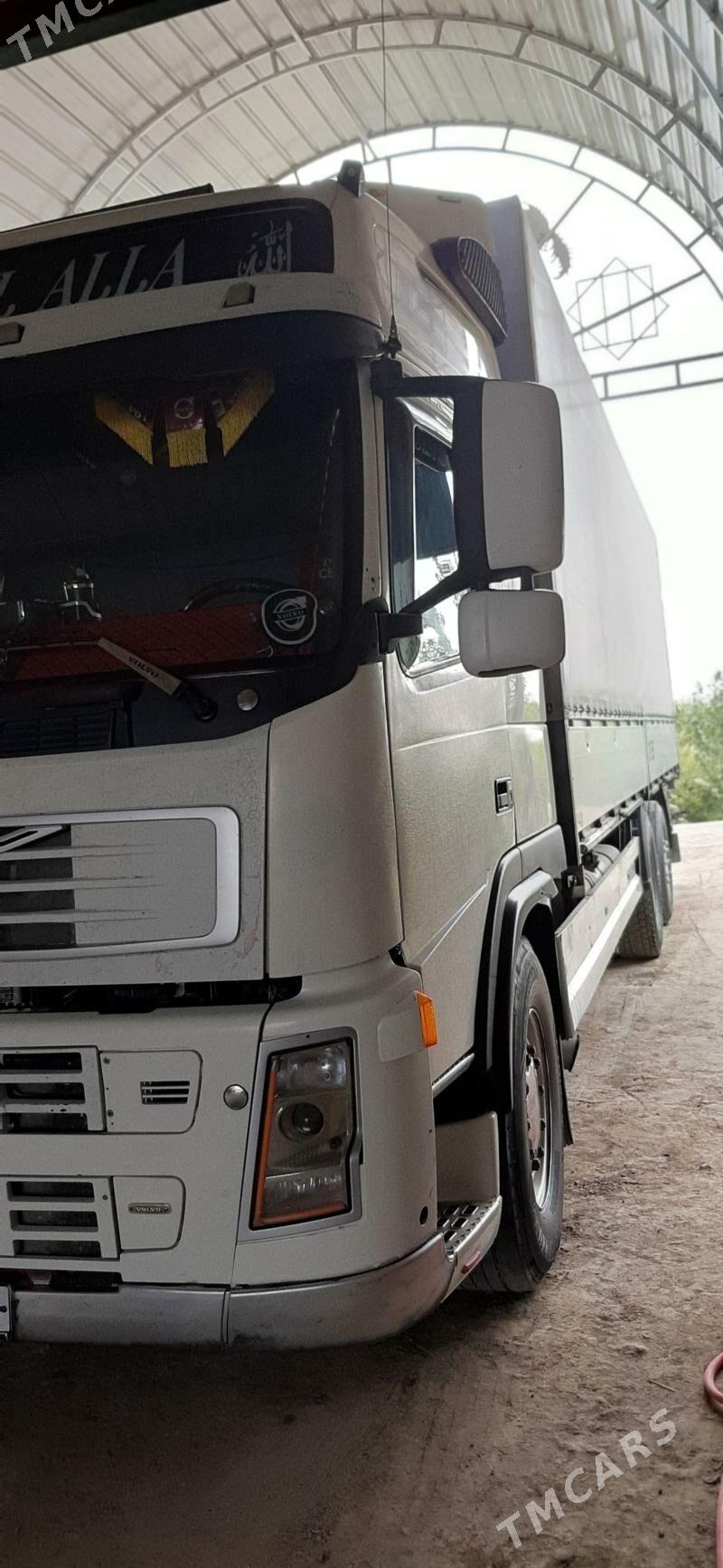 Volvo FH12 1999 - 600 000 TMT - Гурбансолтан Едже - img 4