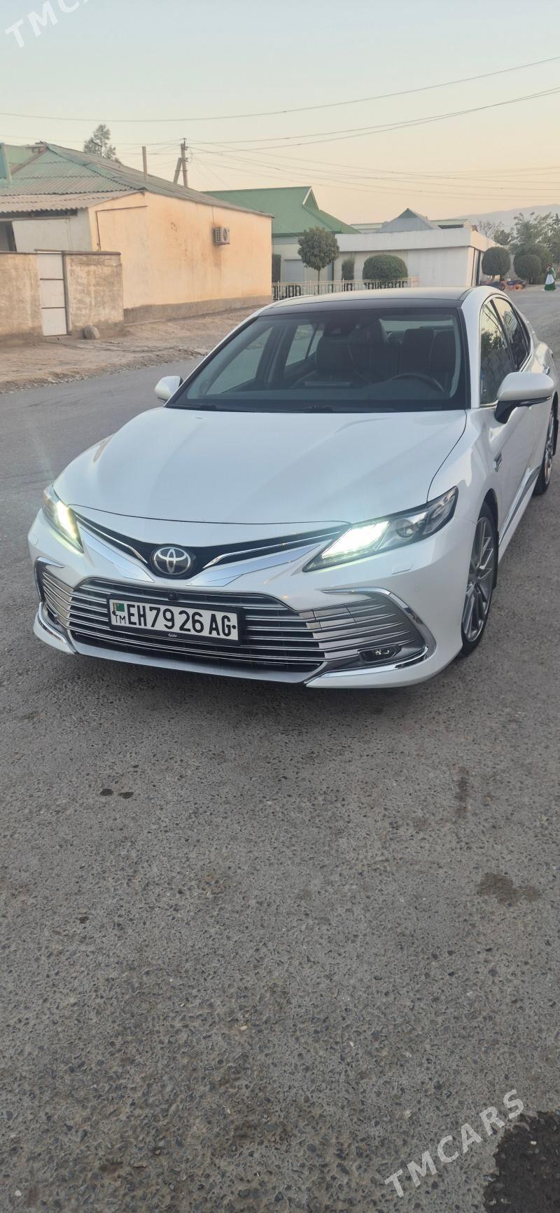 Toyota Camry 2022 - 480 000 TMT - Ашхабад - img 4