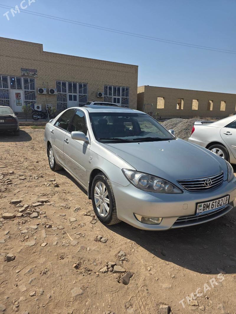 Toyota Camry 2004 - 240 000 TMT - Халач - img 1