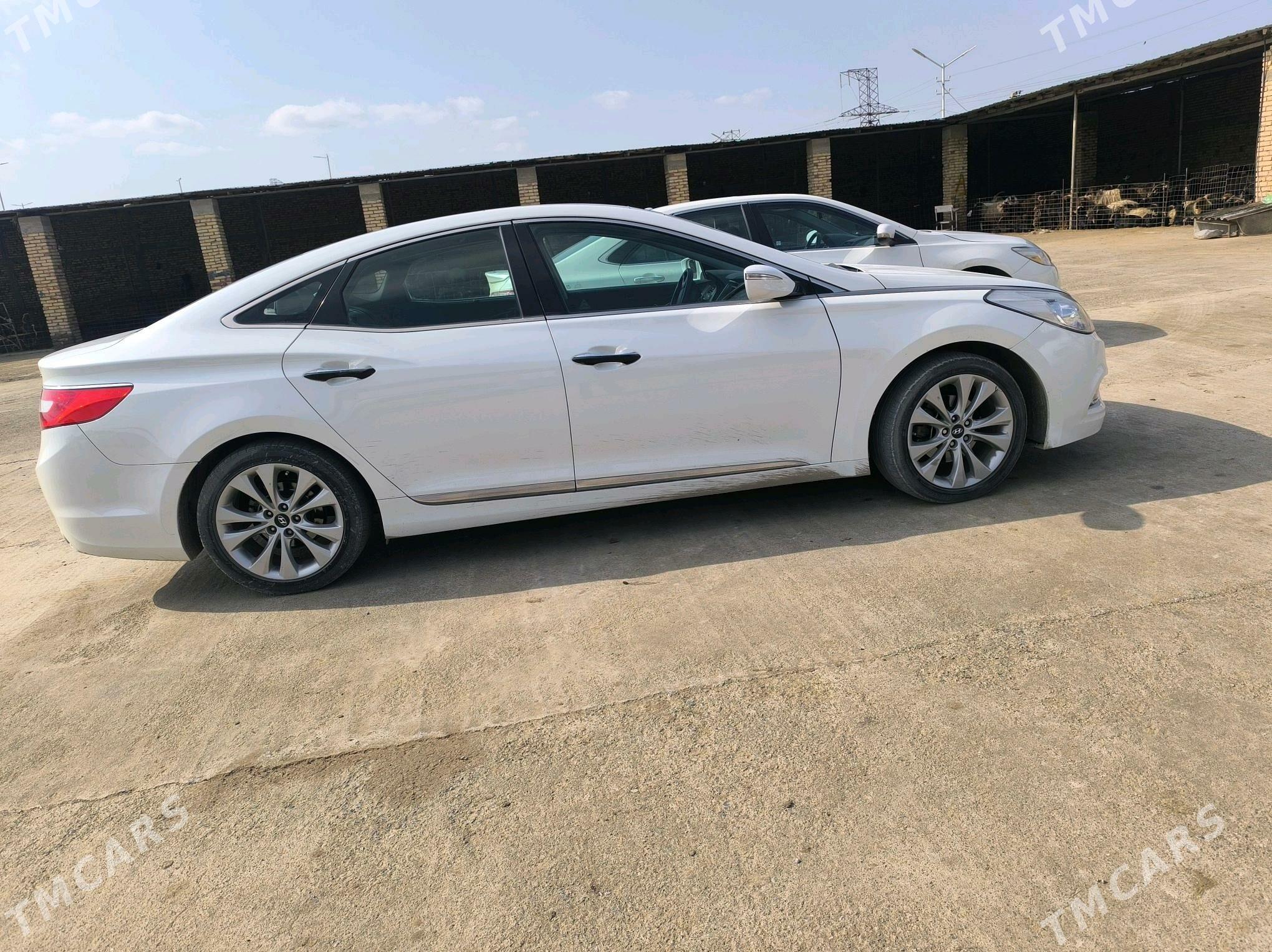 Hyundai Grandeur 2014 - 195 000 TMT - Aşgabat - img 3