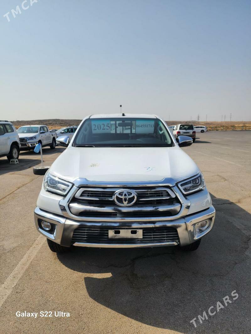 Toyota Hilux 2025 - 656 000 TMT - Aşgabat - img 6