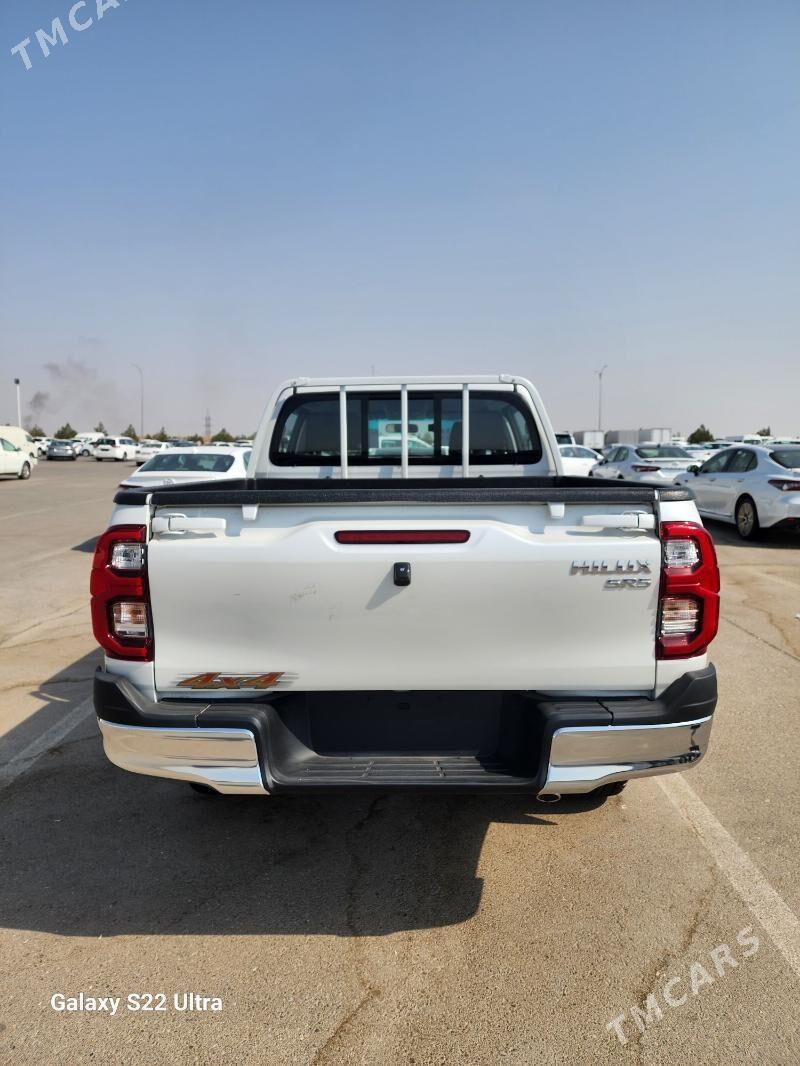 Toyota Hilux 2025 - 656 000 TMT - Aşgabat - img 3
