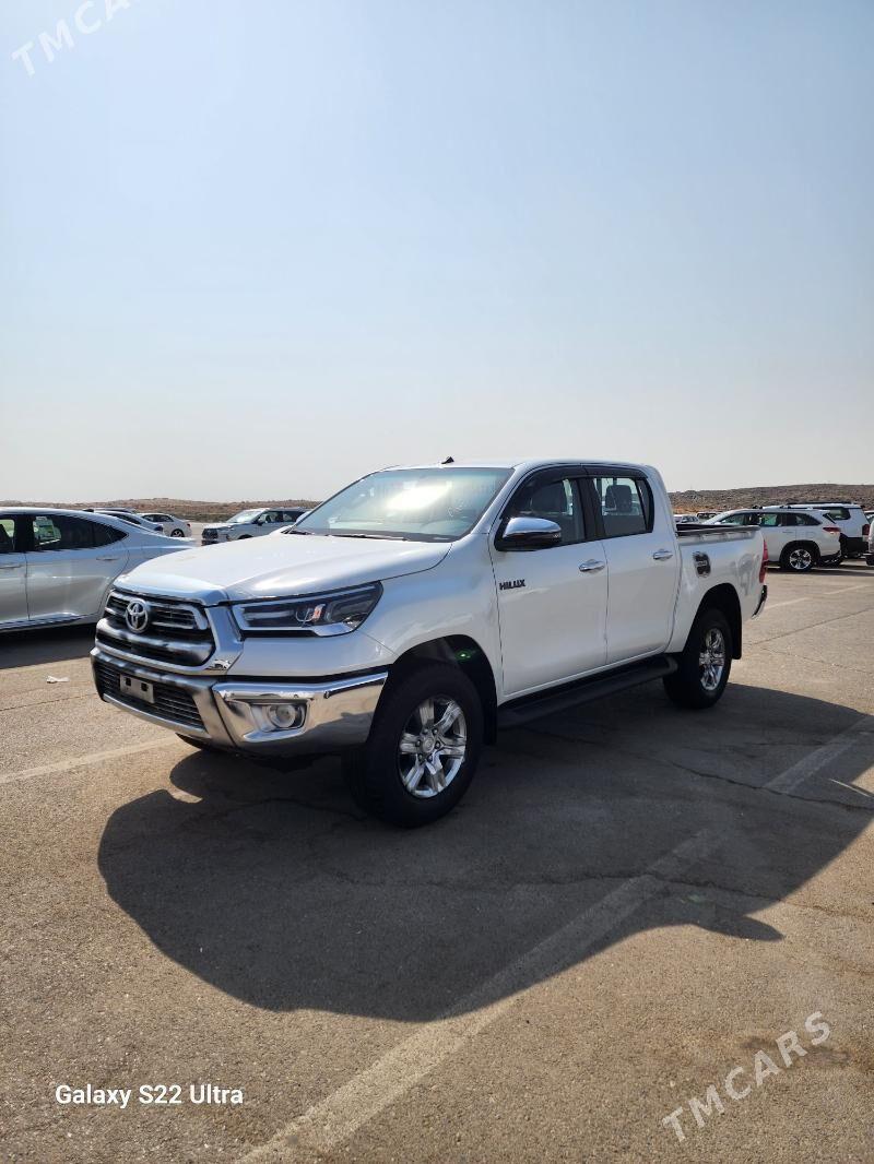 Toyota Hilux 2025 - 656 000 TMT - Aşgabat - img 2