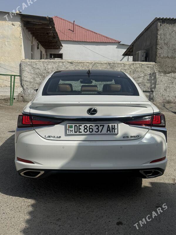 Lexus ES 350 2019 - 500 000 TMT - Теджен - img 3