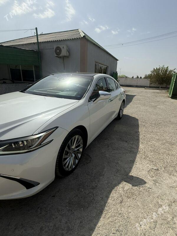 Lexus ES 350 2019 - 500 000 TMT - Теджен - img 2