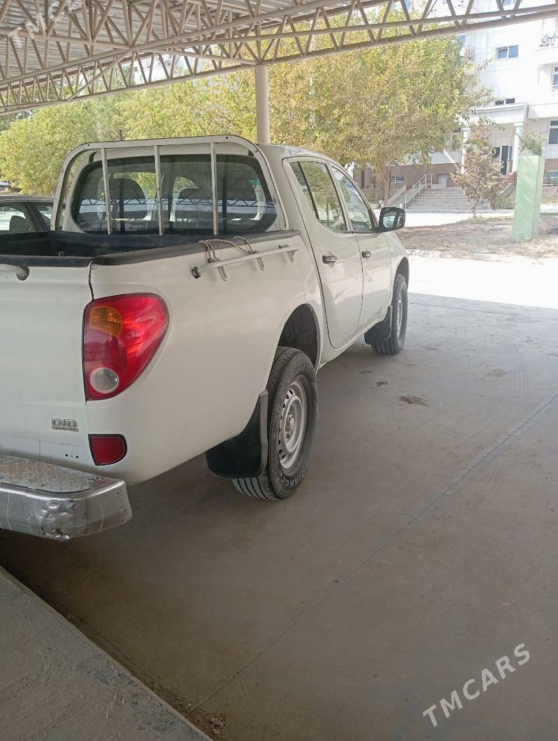 Mitsubishi L200 2012 - 145 000 TMT - Ашхабад - img 4