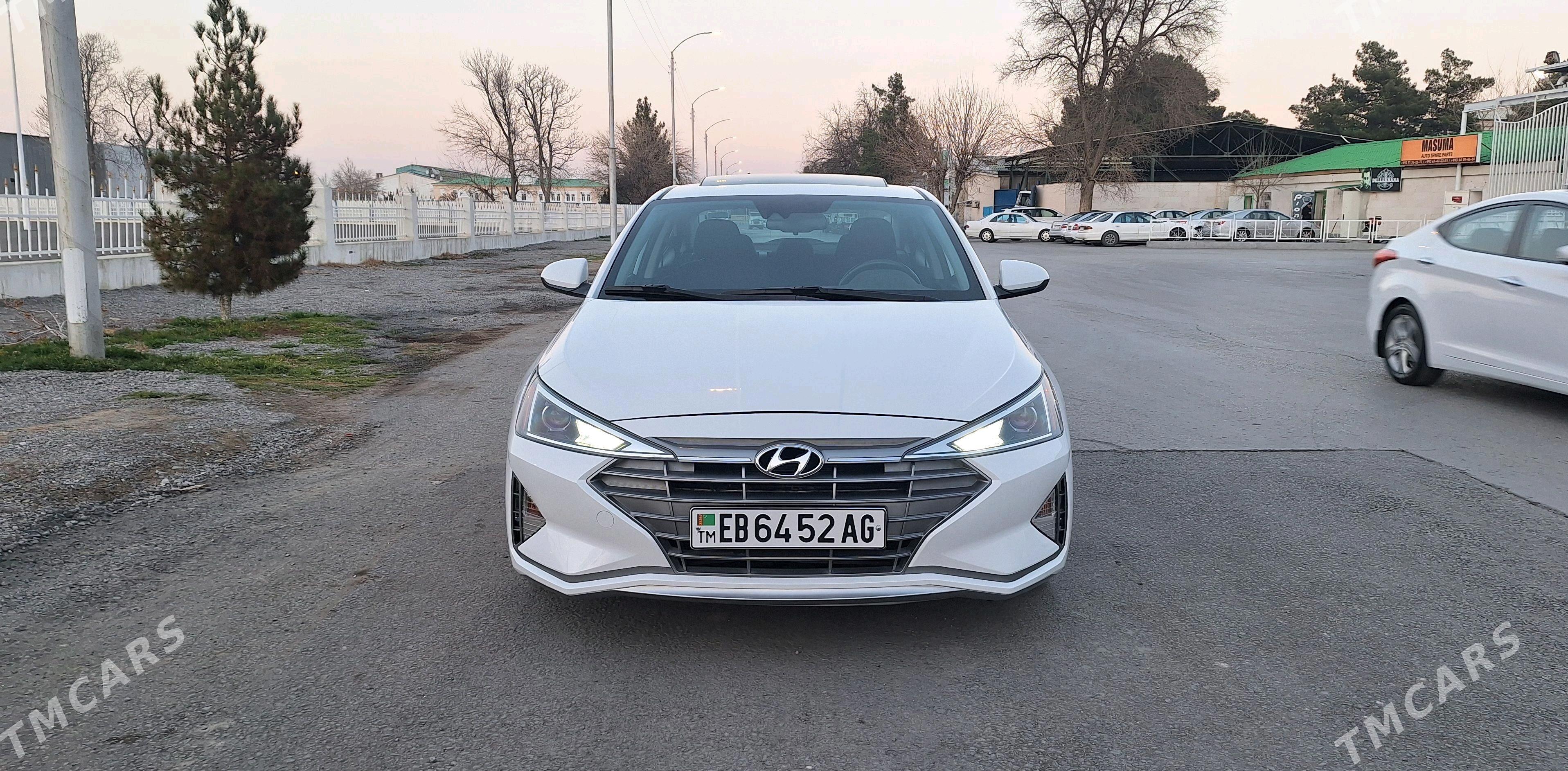 Hyundai Elantra 2019 - 248 000 TMT - Гуртли - img 1