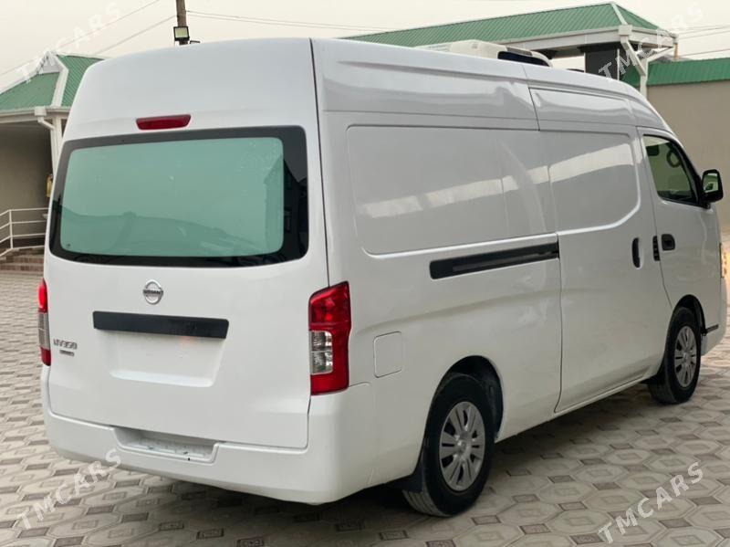 Nissan Urvan 2020 - 370 000 TMT - Мары - img 3