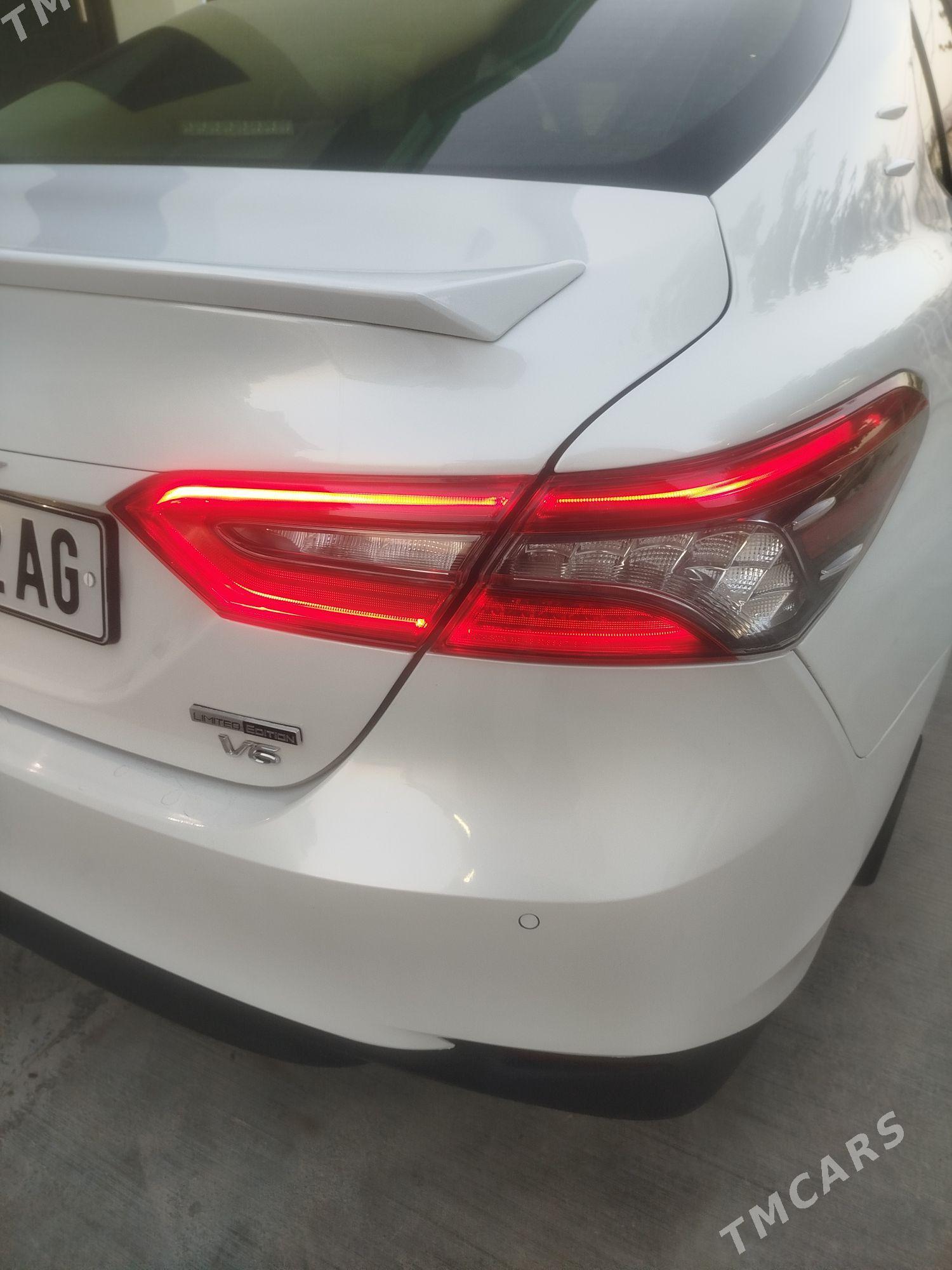 Toyota Camry 2021 - 499 000 TMT - Aşgabat - img 3