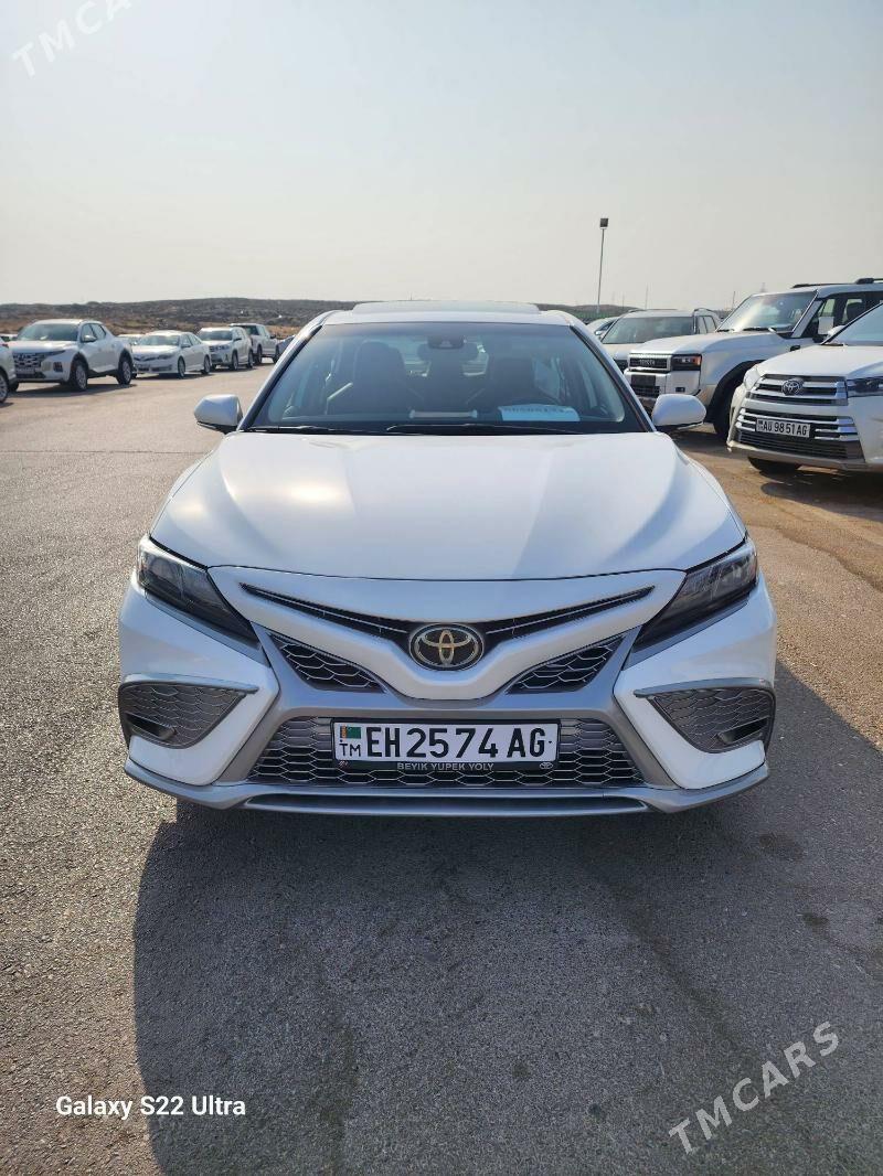 Toyota Camry 2022 - 343 000 TMT - Ашхабад - img 3
