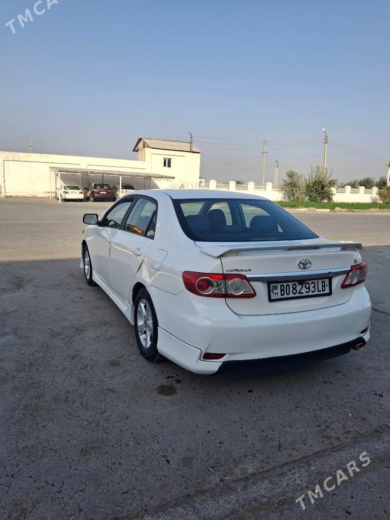 Toyota Corolla 2011 - 160 000 TMT - Туркменабат - img 2
