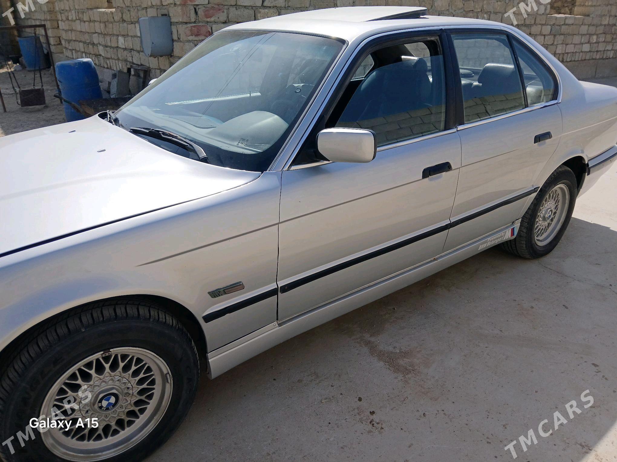 BMW 1 Series 1992 - 50 000 TMT - Хазар - img 4