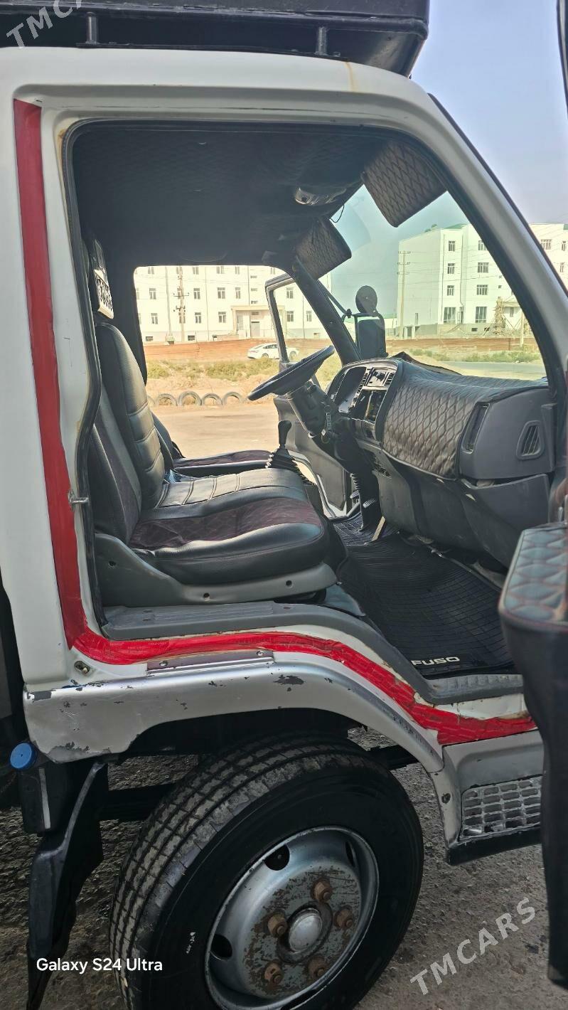 Mitsubishi Canter 2003 - 230 000 TMT - Gurbansoltan Eje - img 10