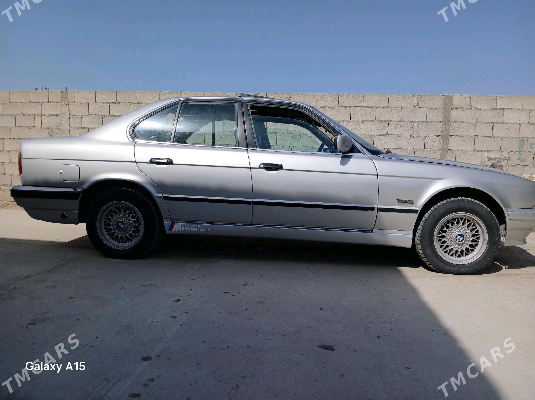 BMW 1 Series 1992 - 50 000 TMT - Хазар - img 5