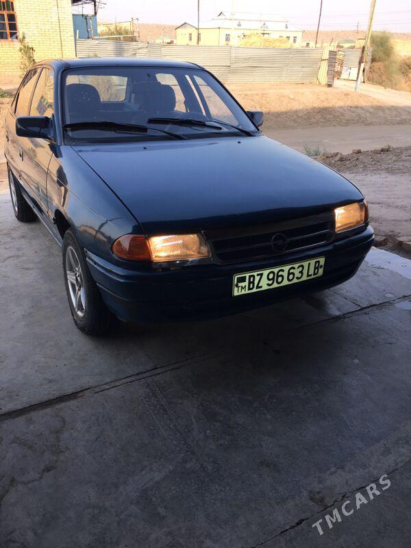 Opel Astra 1993 - 30 000 TMT - Фарап - img 7
